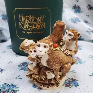 HK Harmony Kingdom MIB Collector Family Reunion Box 3200/7200
